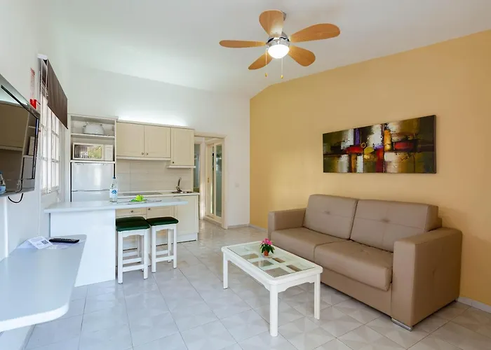 Vista Verde - Adults Only